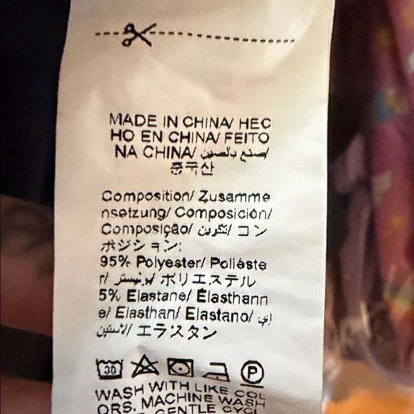 Graphic tee - Picture 8 of 8